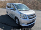 Toyota Noah ZRR70W