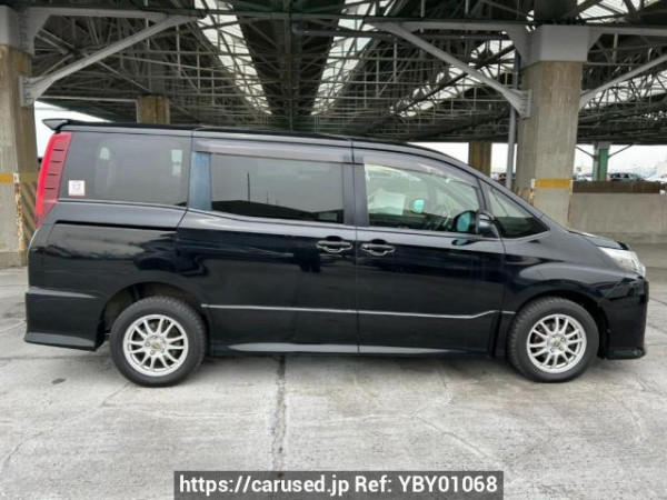 Used 2015 AT toyota noah ZRR85W Image[7]