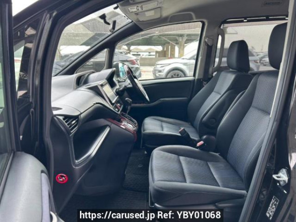 Used 2015 AT toyota noah ZRR85W Image[13]