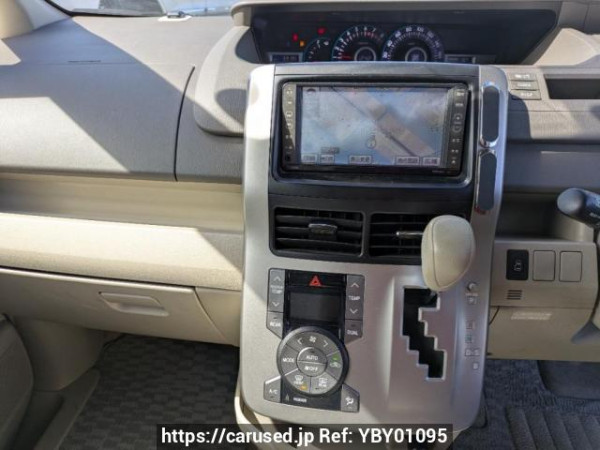 Used 2008 AT toyota noah ZRR70G Image[20]