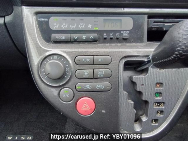 Used 2005 AT toyota wish ZNE10G Image[23]
