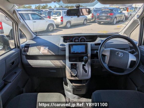 Used 2008 AT toyota noah ZRR70G Image[16]