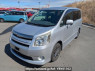 Used 2007 AT toyota noah ZRR70W Image[2]