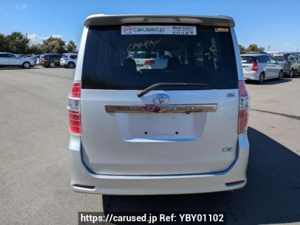 Used 2007 AT toyota noah ZRR70W Image[5]