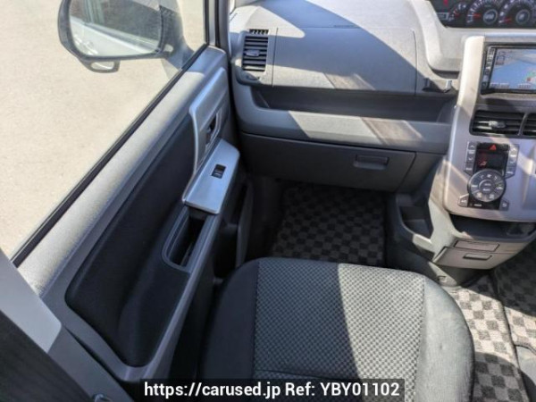 Used 2007 AT toyota noah ZRR70W Image[17]