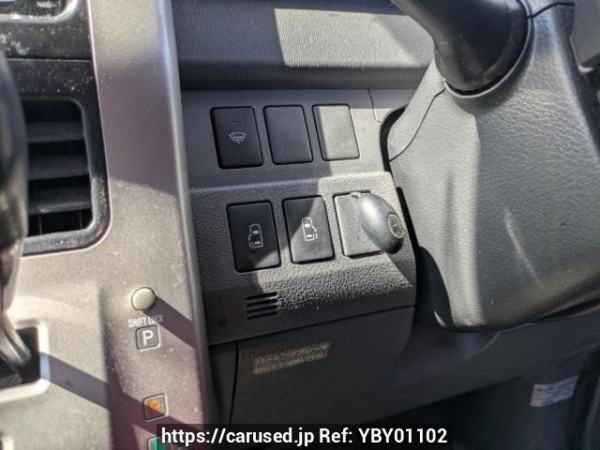 Used 2007 AT toyota noah ZRR70W Image[22]