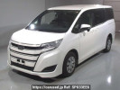 Toyota Noah ZRR85G