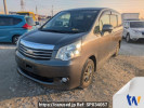 Toyota Noah ZRR70G