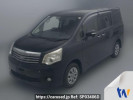 Toyota Noah ZRR70G