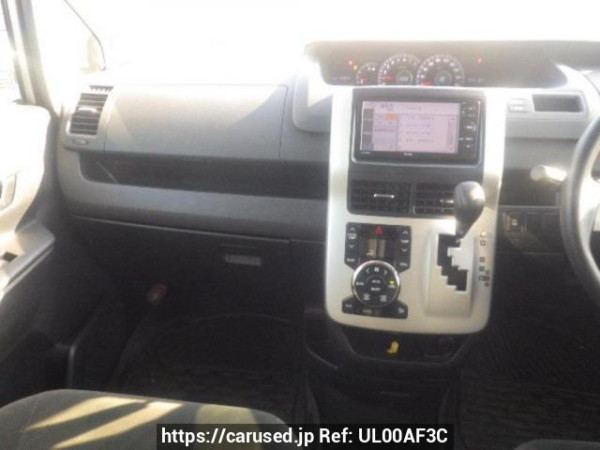 Used 2013 AT toyota noah ZRR70G Image[16]