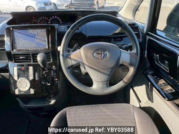 Used 2008 AT toyota voxy ZRR70W Image[21]