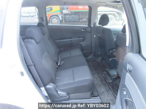 Used 2004 AT toyota wish ZNE10G Image[18]