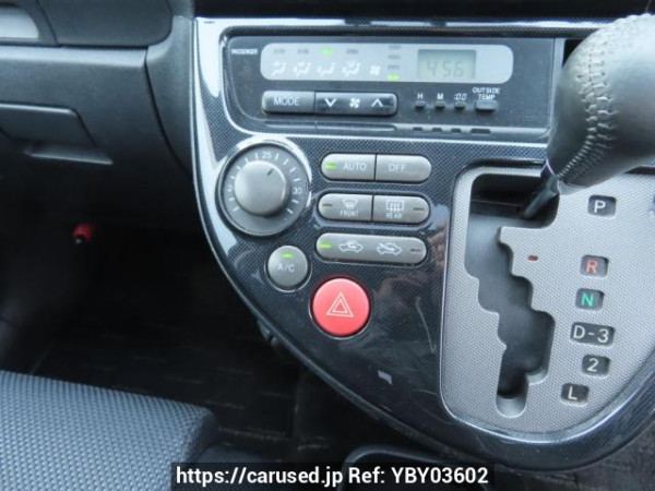 Used 2004 AT toyota wish ZNE10G Image[29]