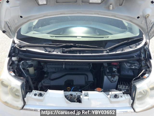Buy Used 2009 Daihatsu Move Custom L175S (YBY03652) - Carused.jp