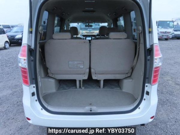 Used 2010 AT toyota noah ZRR70G Image[8]