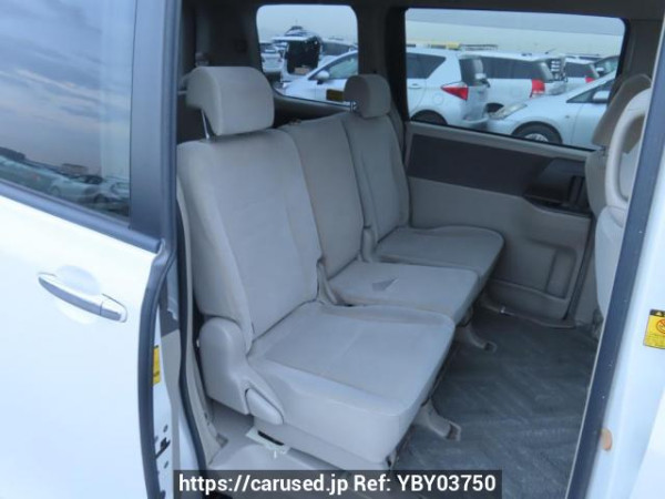 Used 2010 AT toyota noah ZRR70G Image[19]