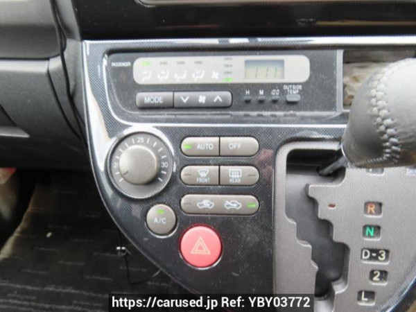 Used 2003 AT toyota wish ZNE10G Image[18]