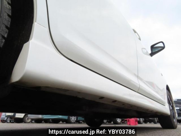 Used 2004 AT toyota wish ZNE10G Image[37]