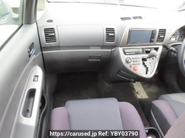Used 2003 AT toyota wish ZNE14G Image[16]