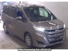 Toyota Noah ZRR80G