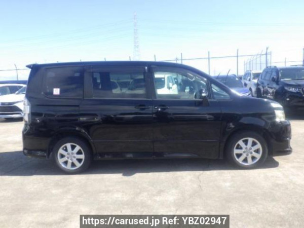 Used 2009 AT toyota voxy ZRR70W Image[7]