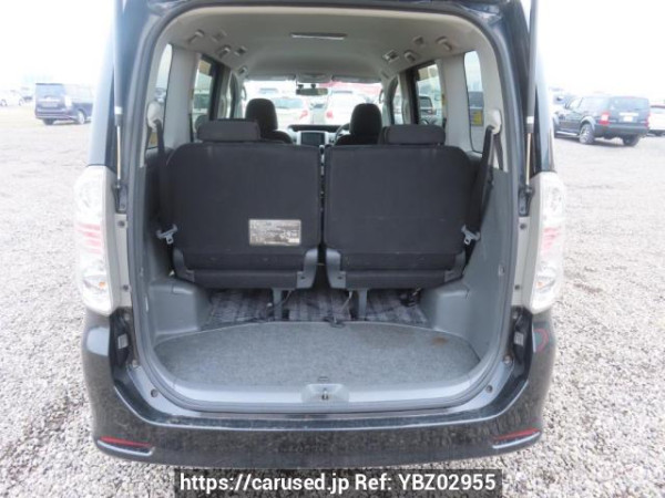 Used 2009 AT toyota voxy ZRR70W Image[8]