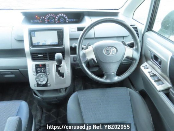 Used 2009 AT toyota voxy ZRR70W Image[27]