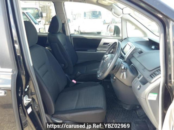 Used 2009 AT toyota voxy ZRR70W Image[13]