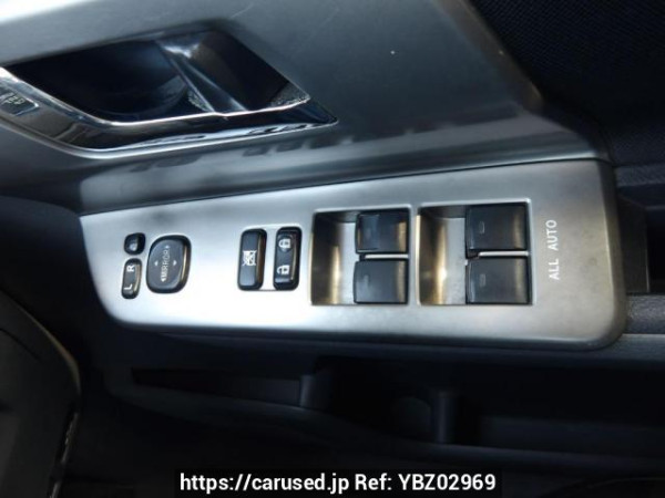 Used 2009 AT toyota voxy ZRR70W Image[18]
