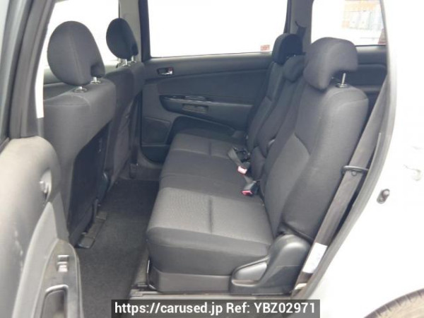 Used 2004 AT toyota wish ZNE10G Image[16]