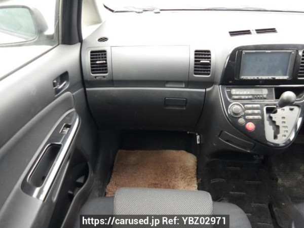 Used 2004 AT toyota wish ZNE10G Image[19]