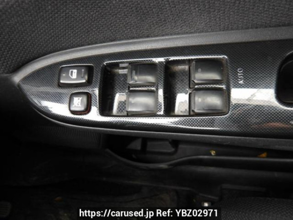 Used 2004 AT toyota wish ZNE10G Image[27]