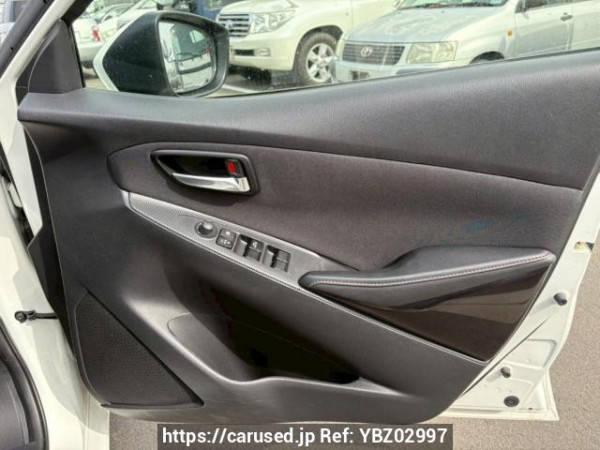 Used 2016 AT mazda demio DJ5FS Image[17]