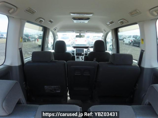Used 2009 AT toyota voxy ZRR70W Image[9]