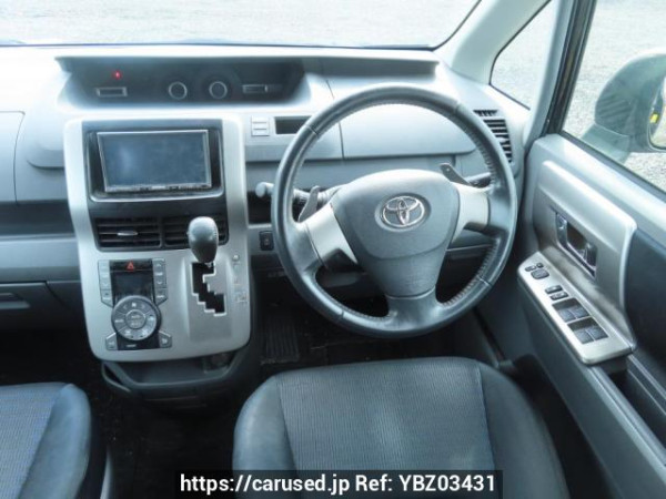Used 2009 AT toyota voxy ZRR70W Image[28]