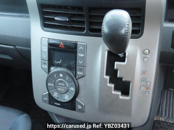 Used 2009 AT toyota voxy ZRR70W Image[34]