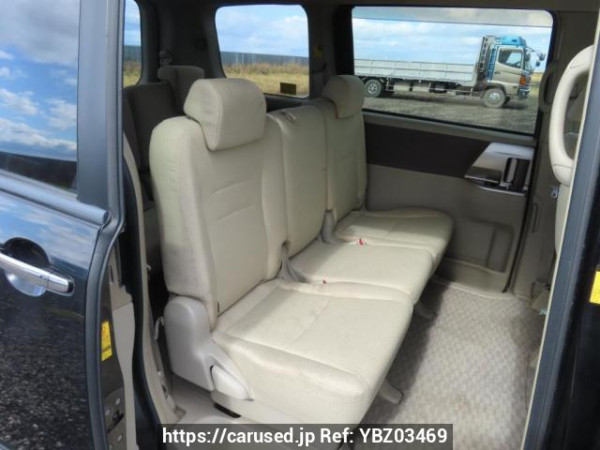 Used 2009 AT toyota noah ZRR70W Image[19]