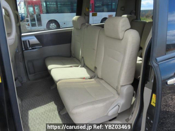 Used 2009 AT toyota noah ZRR70W Image[21]