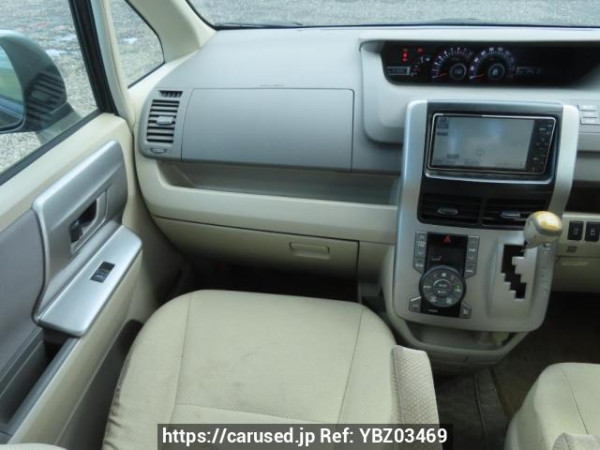 Used 2009 AT toyota noah ZRR70W Image[25]