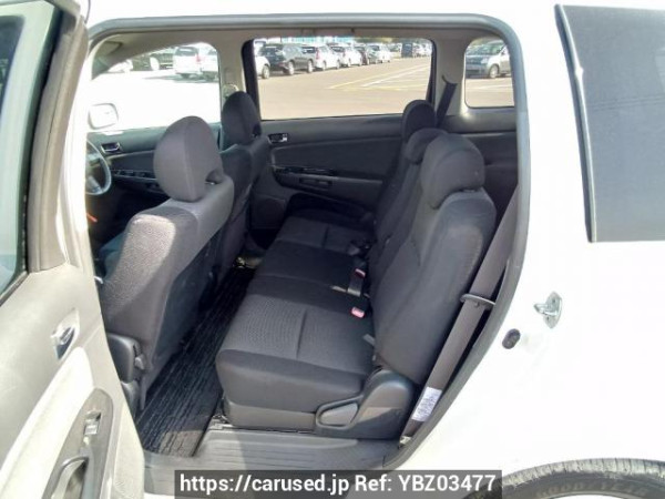 Used 2004 AT toyota wish ZNE10G Image[16]