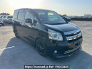 Toyota Noah ZRR70W