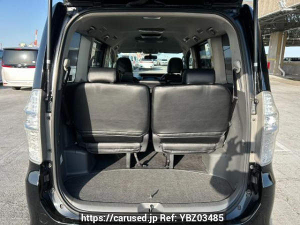 Used 2009 AT toyota noah ZRR70W Image[8]