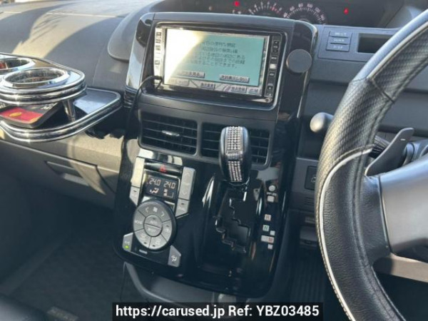 Used 2009 AT toyota noah ZRR70W Image[20]