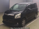 Toyota Noah ZRR70W