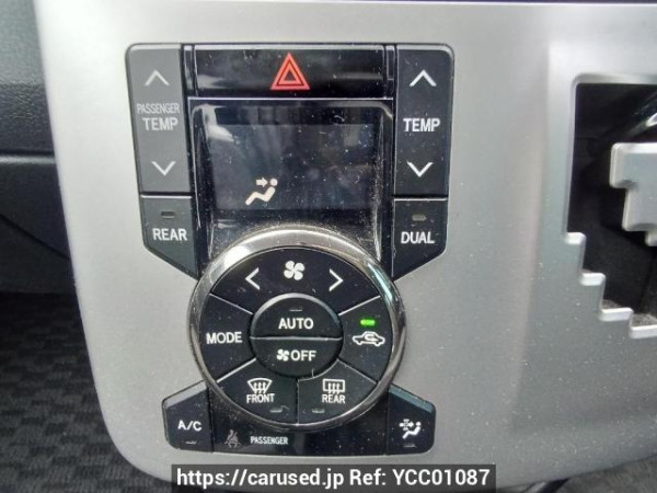 Used 2010 AT toyota noah ZRR70G Image[24]