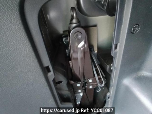 Used 2010 AT toyota noah ZRR70G Image[42]