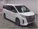 Toyota Noah ZRR80W