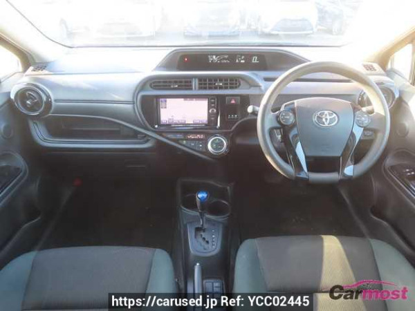 Used 2017 CVT toyota aqua NHP10 Image[11]