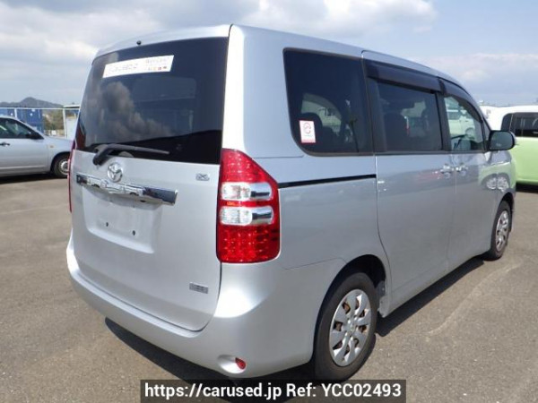 Used 2011 AT toyota noah ZRR70G Image[5]