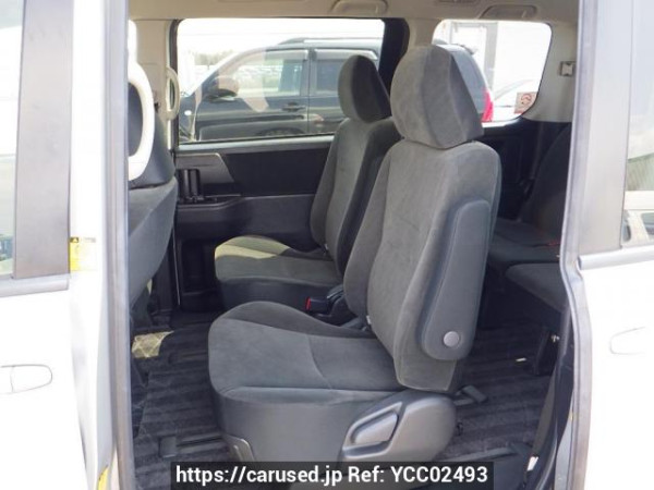 Used 2011 AT toyota noah ZRR70G Image[15]